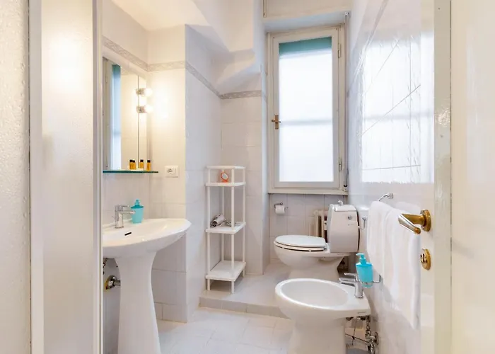 Guesthost - Il Salotto Blu - Con Parcheggio Firenze